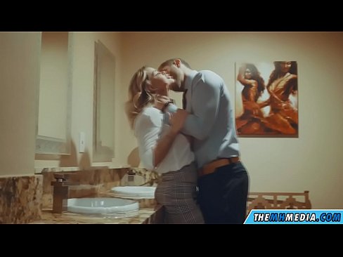 ❤️ Marka timo cad oo bunni ah ay kugu sasabtaan qolka nasashada ee dadweynaha ️ Muqaal dabada %so.hotpornphotos.ru ❌❤